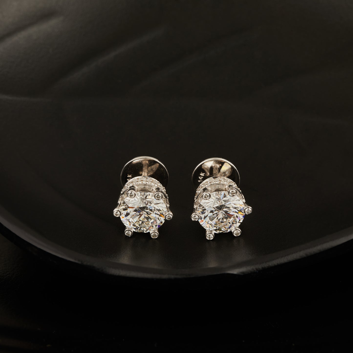 18k White Gold  With Labgrown Diamond Stud Earring With Push Back